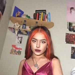 Meet your Posher, Paulina